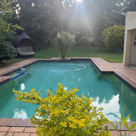 Matina Guest House Johannesbourg Extérieur photo