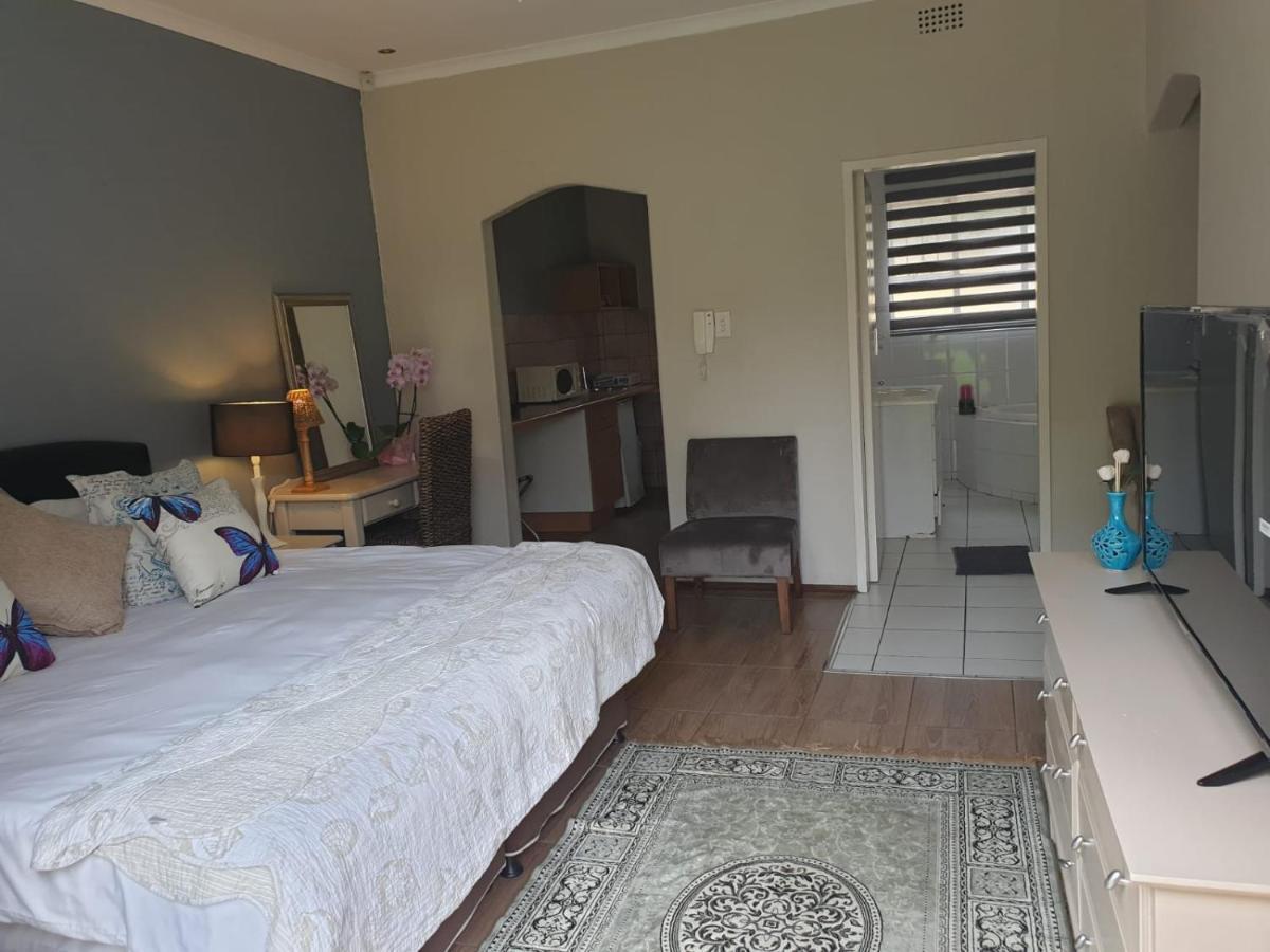 Matina Guest House Johannesbourg Extérieur photo