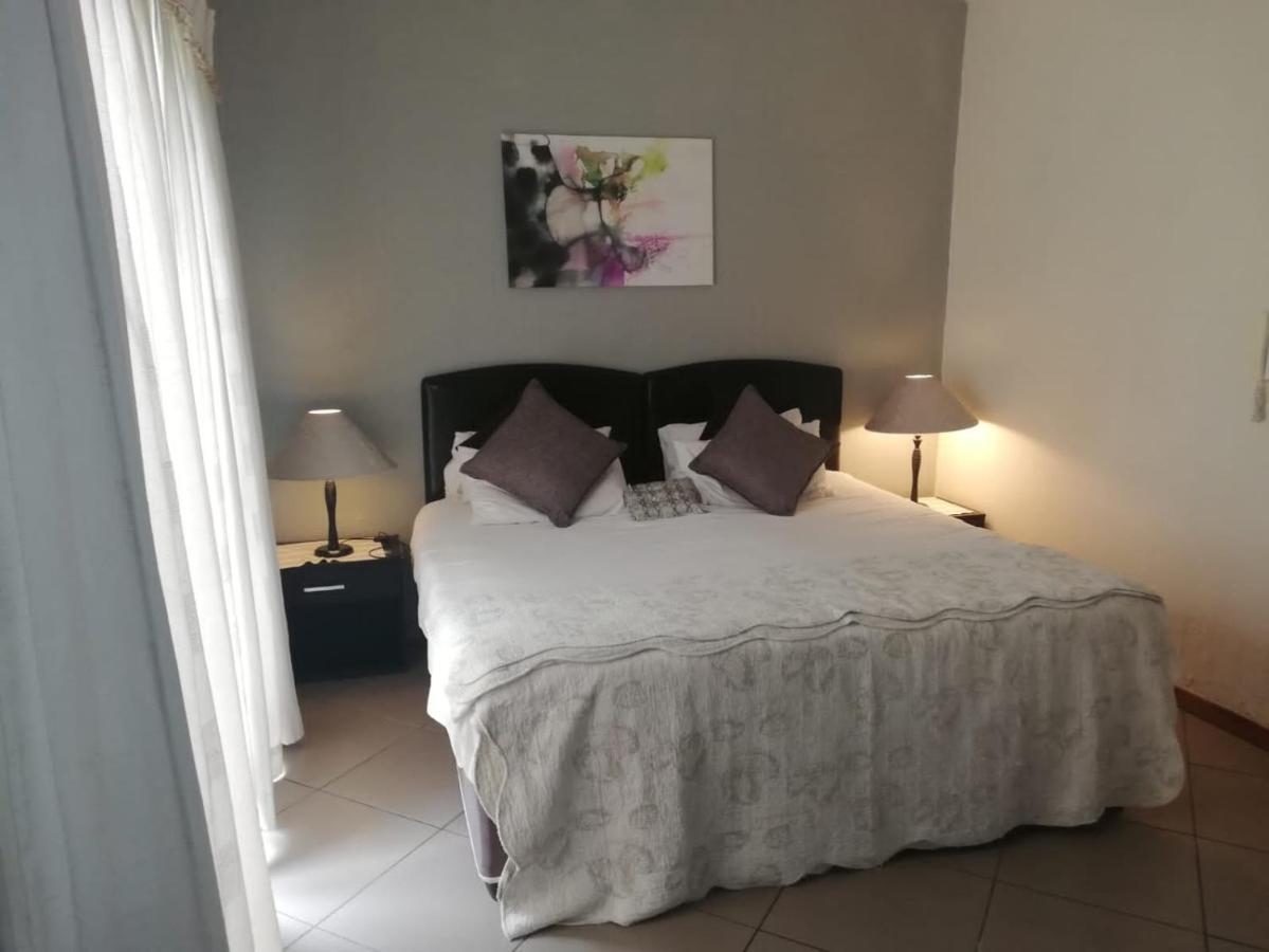 Matina Guest House Johannesbourg Extérieur photo