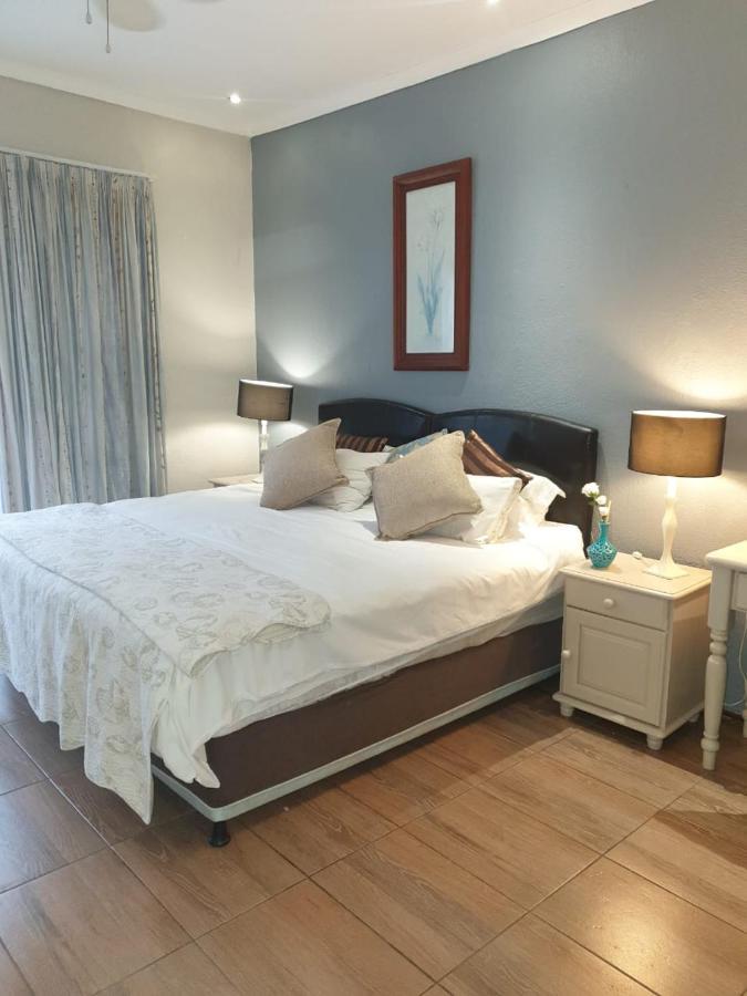 Matina Guest House Johannesbourg Extérieur photo