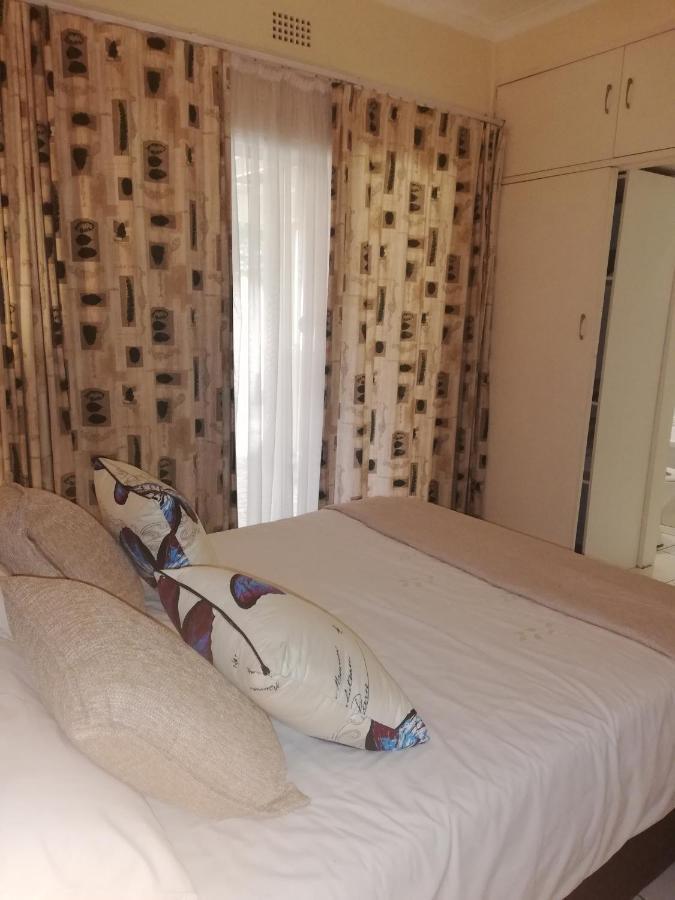 Matina Guest House Johannesbourg Extérieur photo
